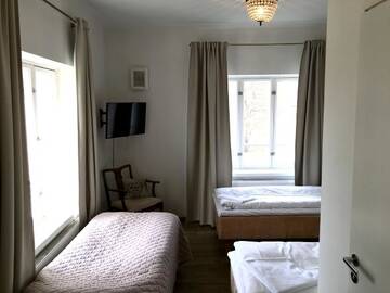 Фото номера Трехместный номер с основными удобствами Отель Hjalmar’s Hotel г. Корпо 3